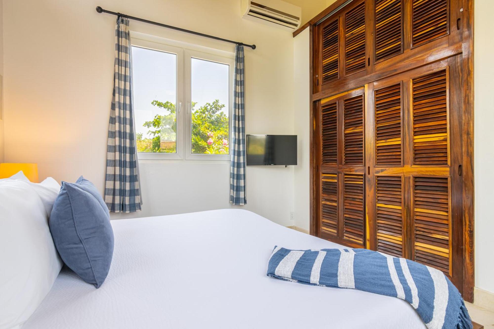 Belizean Cove Estates Luxury Beachfront Villa San Pedro  Exterior photo
